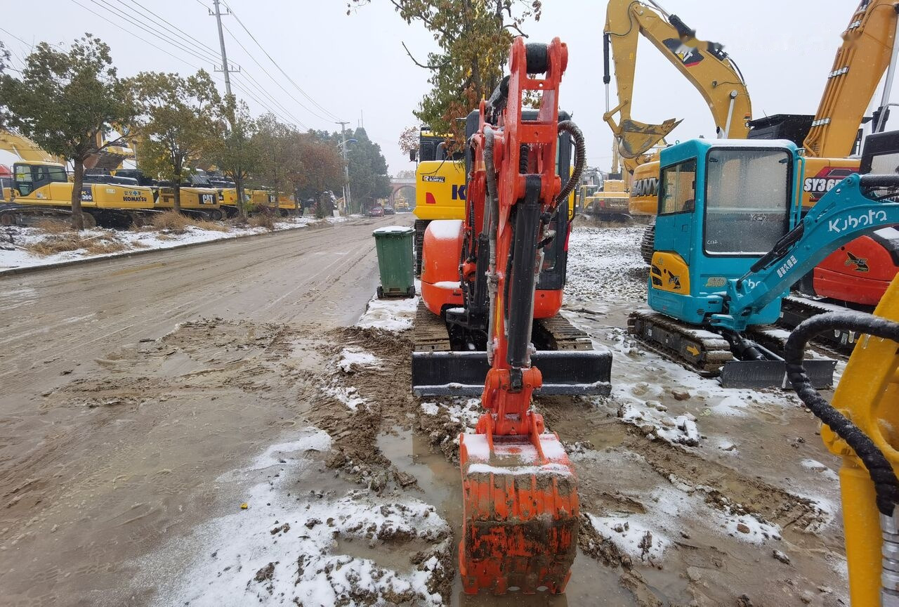 Kubota U30 - Мини-экскаватор: фото 3 Kubota U30 - Мини-экскаватор: фото 3