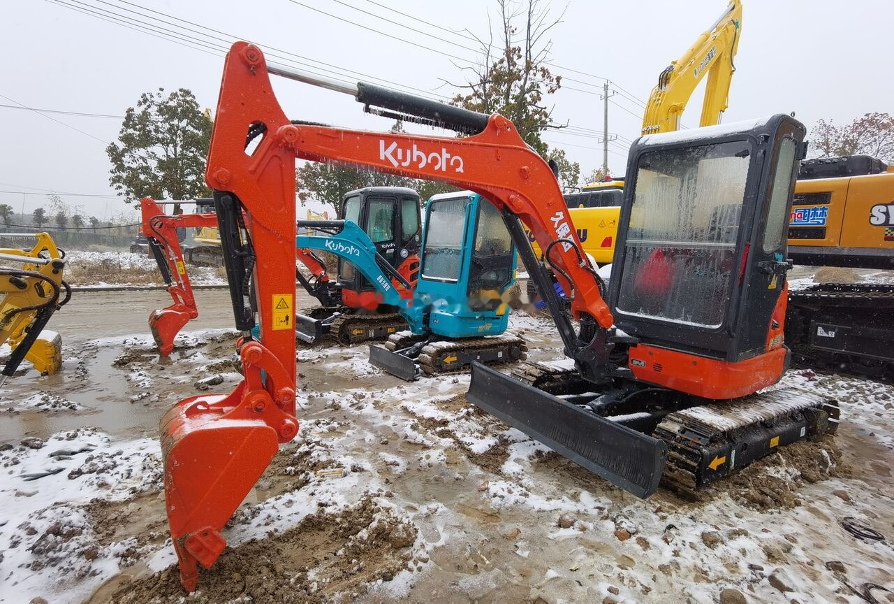 Kubota U35 - Мини-экскаватор: фото 1 Kubota U35 - Мини-экскаватор: фото 1