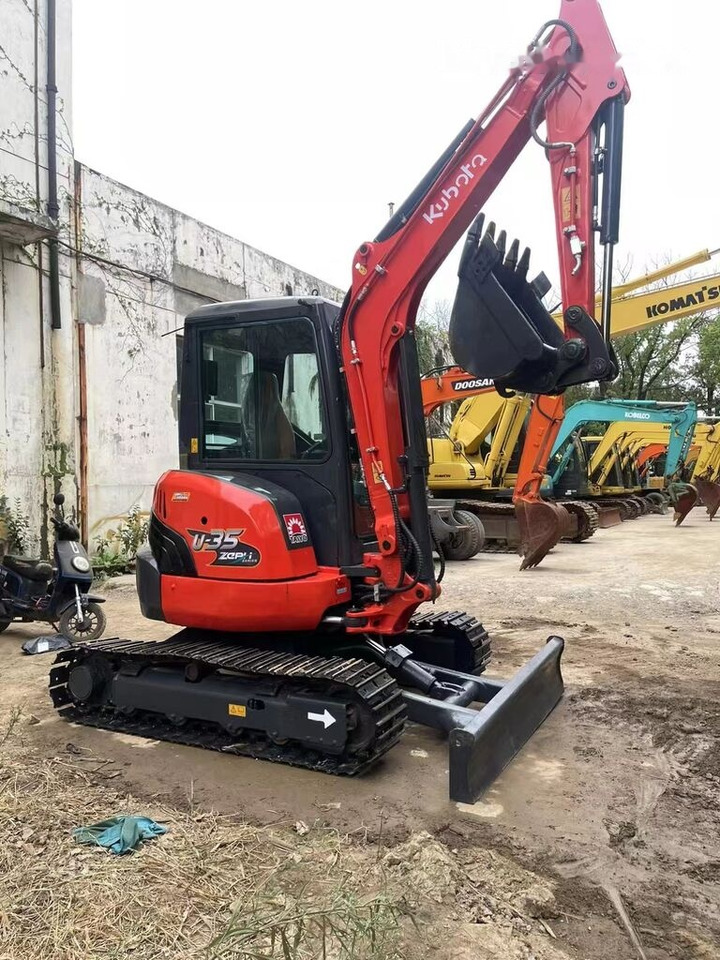 Kubota U35 - Мини-экскаватор: фото 1 Kubota U35 - Мини-экскаватор: фото 1