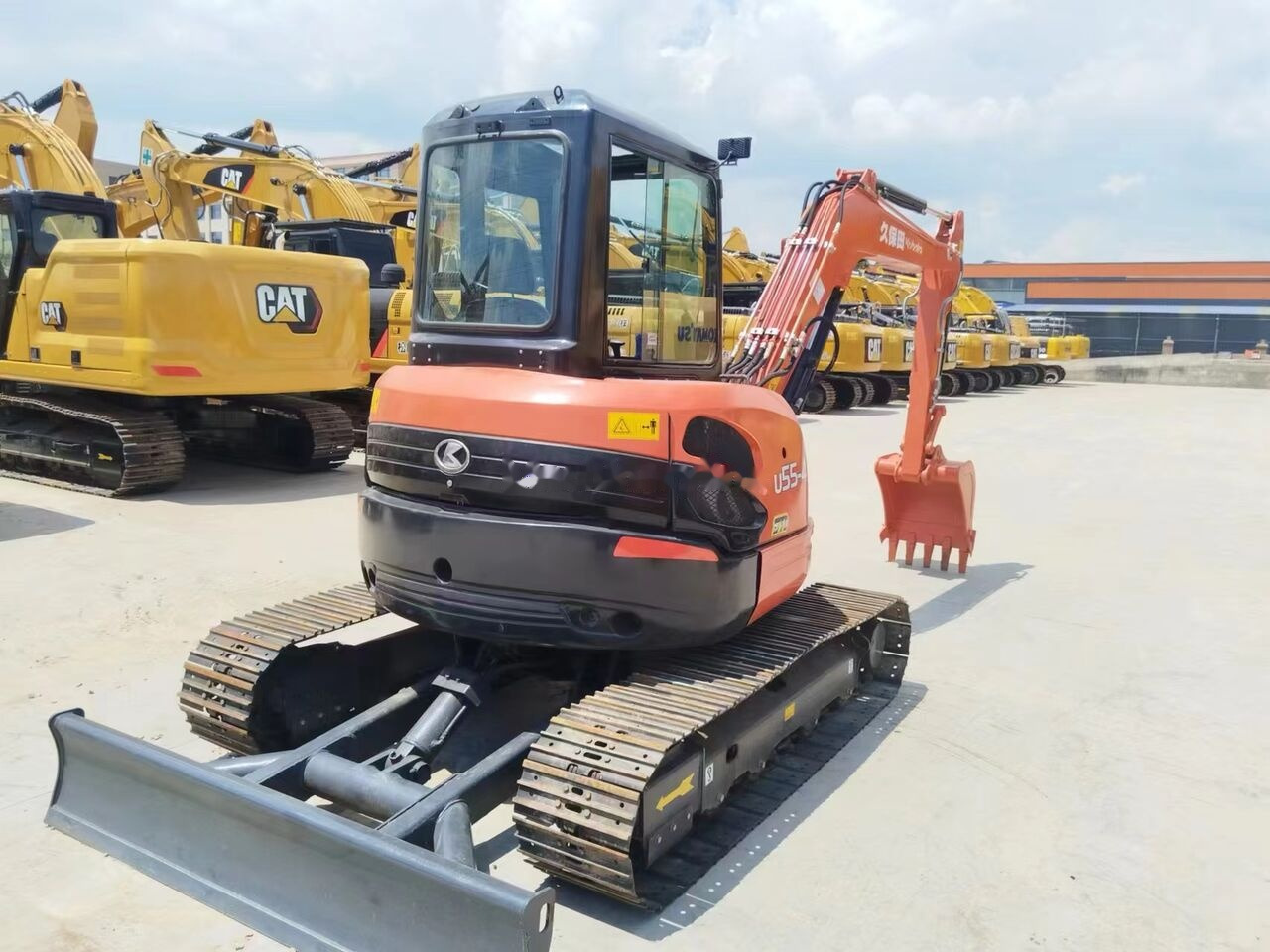 Kubota U55 - Мини-экскаватор: фото 3 Kubota U55 - Мини-экскаватор: фото 3