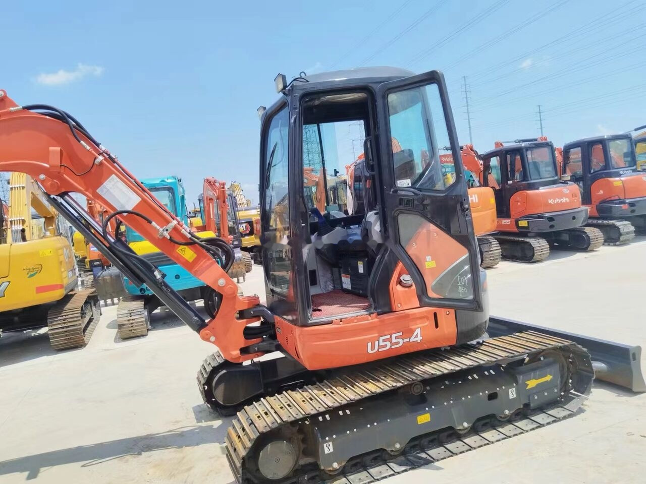 Kubota U55 - Мини-экскаватор: фото 1 Kubota U55 - Мини-экскаватор: фото 1