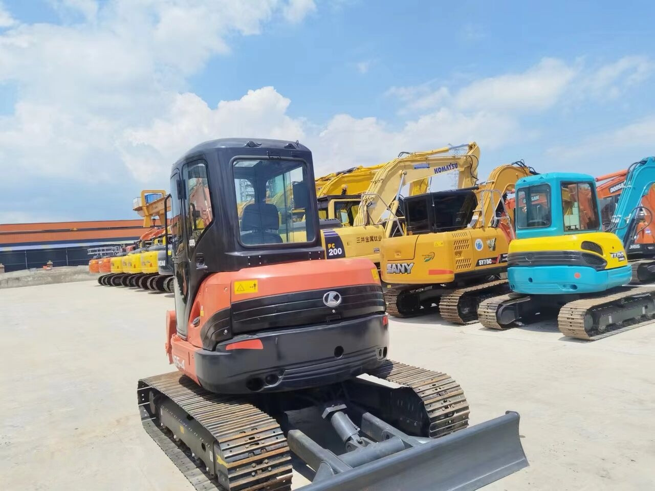 Kubota U55 - Мини-экскаватор: фото 2 Kubota U55 - Мини-экскаватор: фото 2