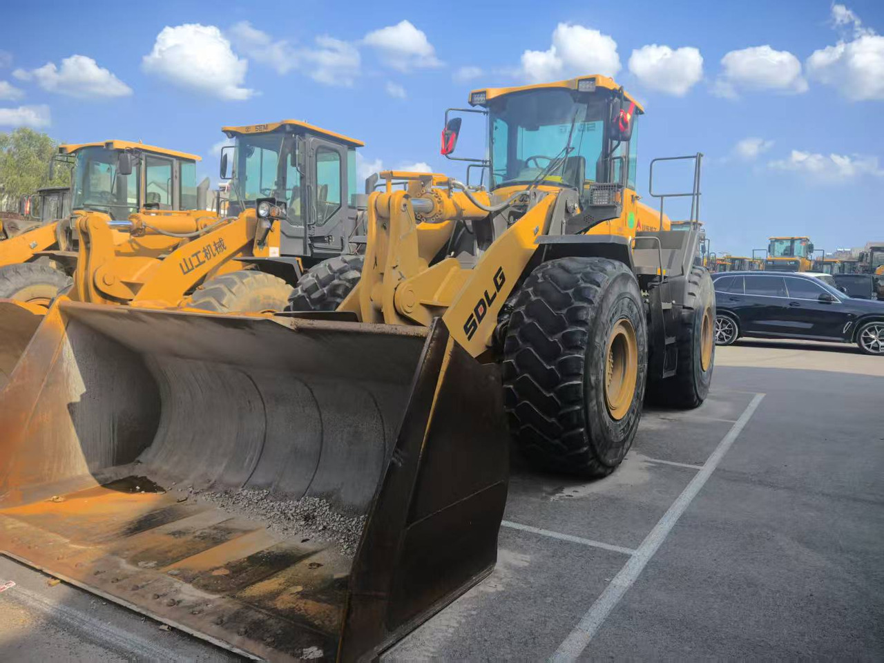 SDLG L968F - Колёсный погрузчик: фото 3 SDLG L968F - Колёсный погрузчик: фото 3