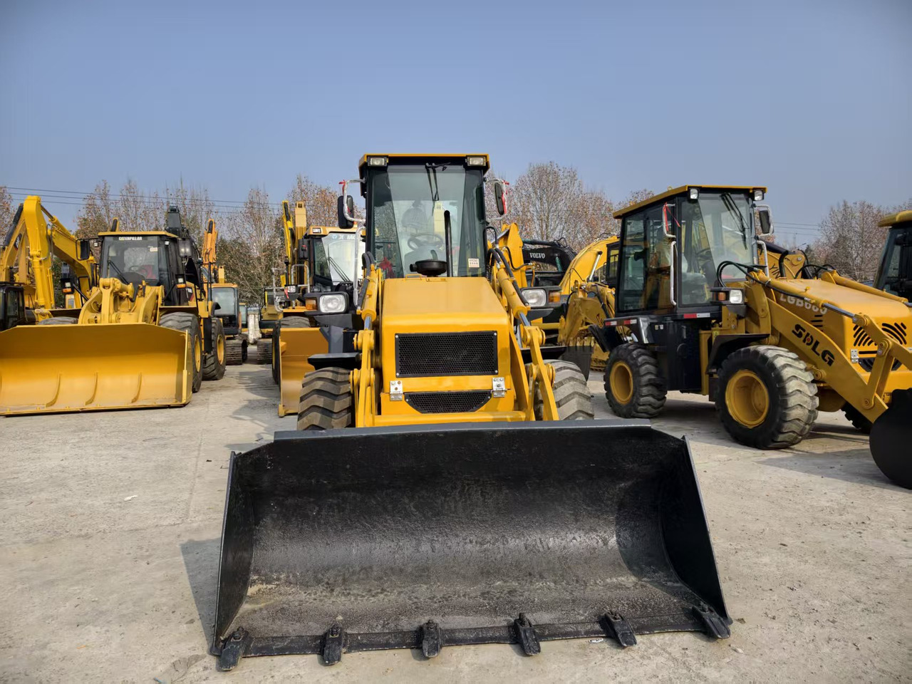 SDLG LGB680 - Экскаватор-погрузчик: фото 3 SDLG LGB680 - Экскаватор-погрузчик: фото 3