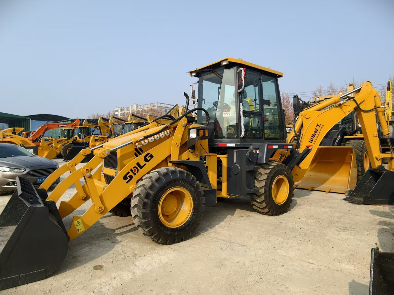 SDLG LGB680 - Экскаватор-погрузчик: фото 4 SDLG LGB680 - Экскаватор-погрузчик: фото 4