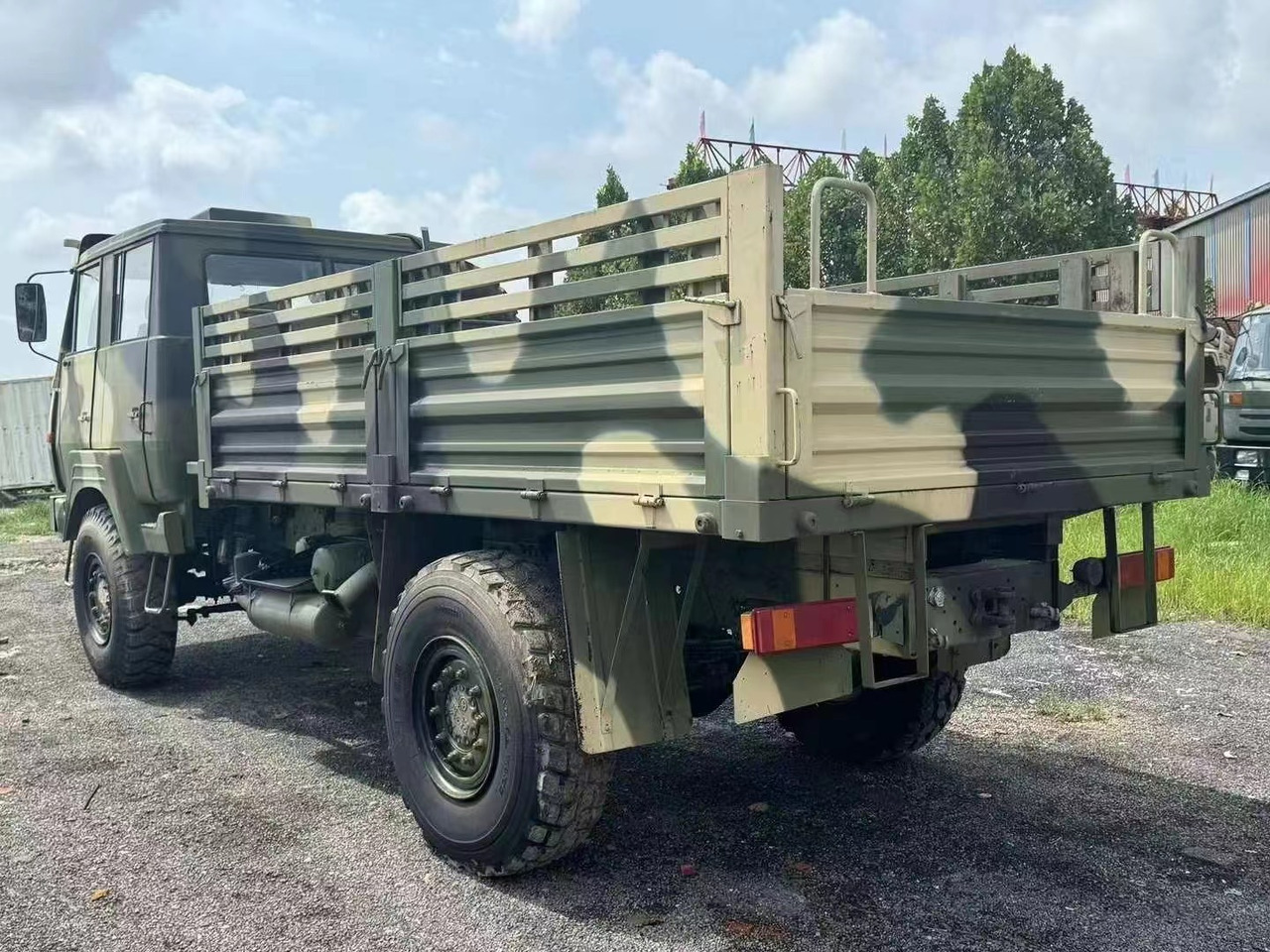 SHACMAN - Грузовик с закрытым кузовом: фото 3 SHACMAN - Грузовик с закрытым кузовом: фото 3