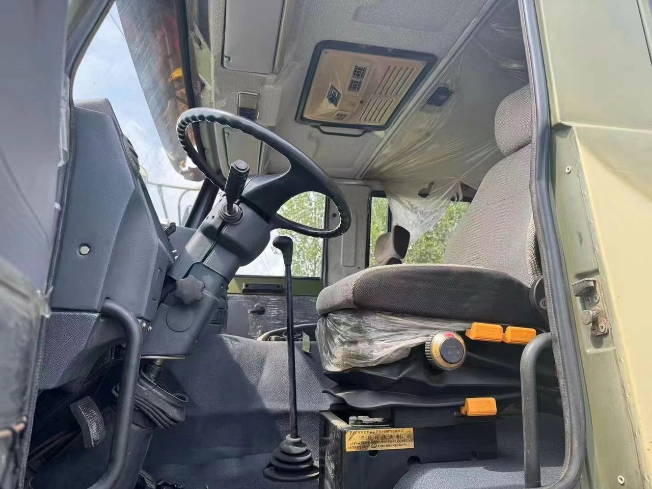 SHACMAN - Грузовик с закрытым кузовом: фото 2 SHACMAN - Грузовик с закрытым кузовом: фото 2