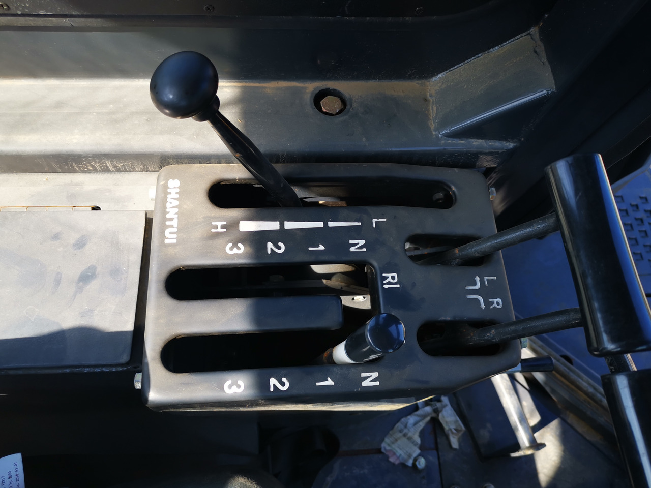 SHANTUI SD16 - Бульдозер: фото 5 SHANTUI SD16 - Бульдозер: фото 5