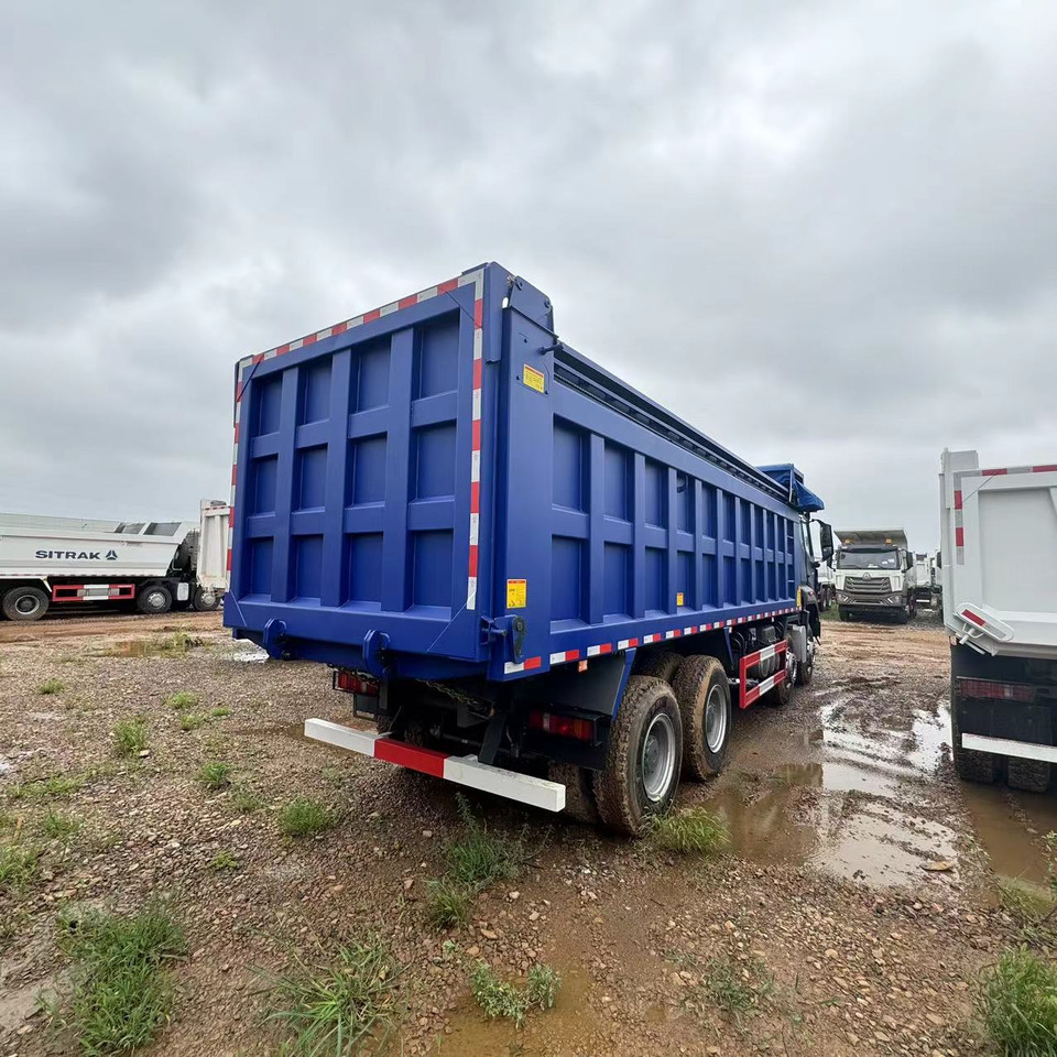 SINOTRUK HOHAN 8x4 - Самосвал: фото 4 SINOTRUK HOHAN 8x4 - Самосвал: фото 4