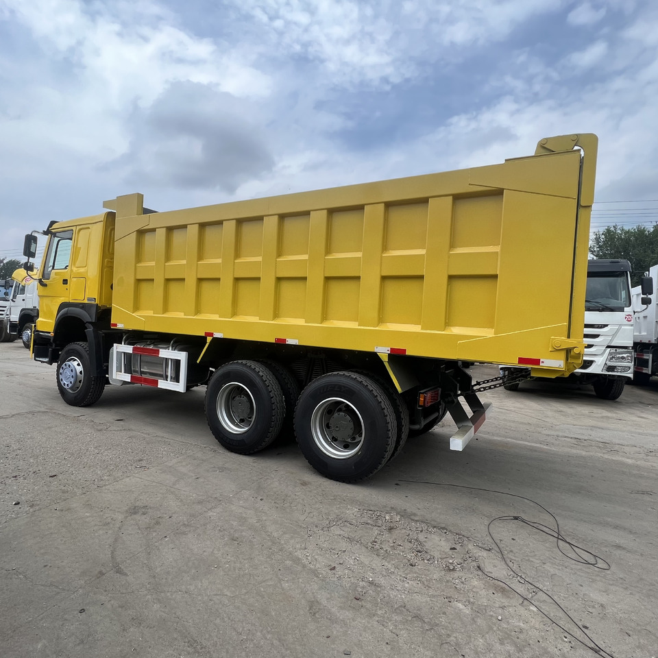 SINOTRUK HOWO 6x4 - Самосвал: фото 3 SINOTRUK HOWO 6x4 - Самосвал: фото 3