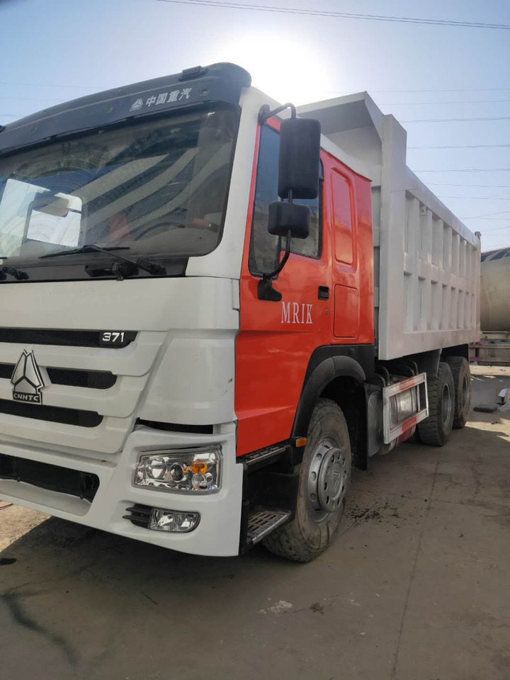 SINOTRUK HOWO - Самосвал: фото 3 SINOTRUK HOWO - Самосвал: фото 3