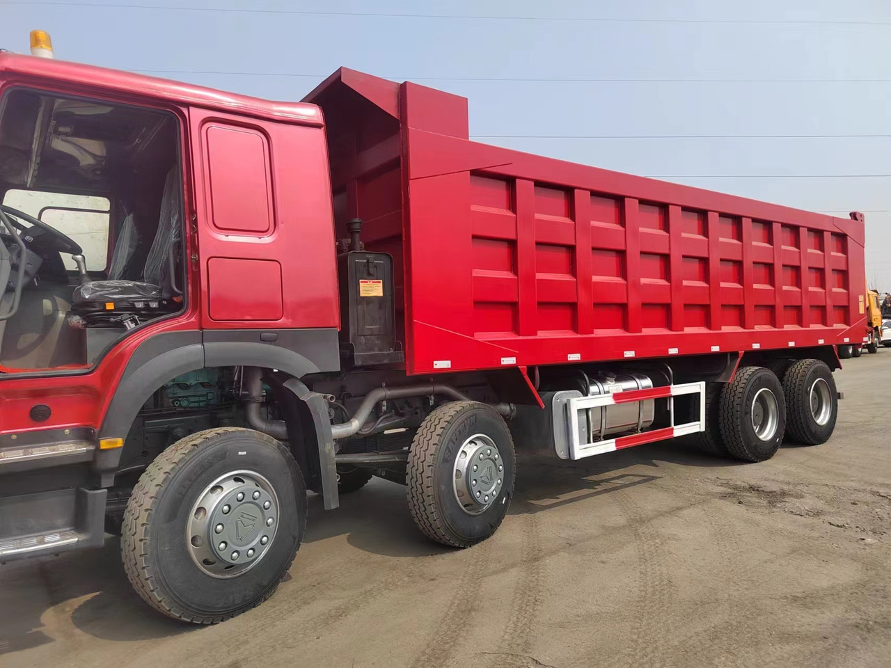 Новый Самосвал SINOTRUK Howo: фото 6