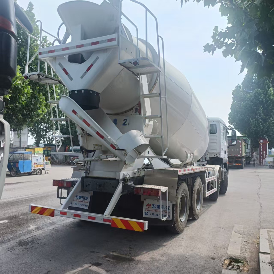 SITRAK 8m³ concrete mixer truck - Грузовик-цистерна: фото 3 SITRAK 8m³ concrete mixer truck - Грузовик-цистерна: фото 3