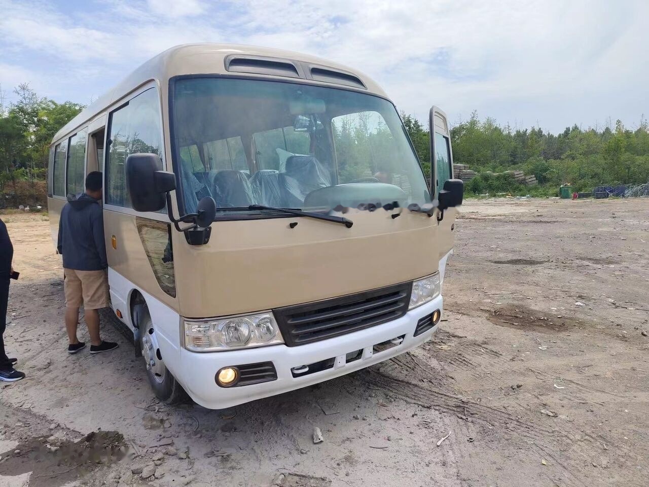 Toyota Coaster - Городской автобус: фото 5 Toyota Coaster - Городской автобус: фото 5