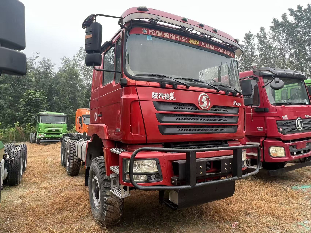 SHACMAN F3000 6x6 chassis - Тягач: фото 4 SHACMAN F3000 6x6 chassis - Тягач: фото 4