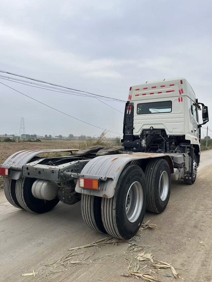SINOTRUK HOHAN tractor - Тягач: фото 3 SINOTRUK HOHAN tractor - Тягач: фото 3