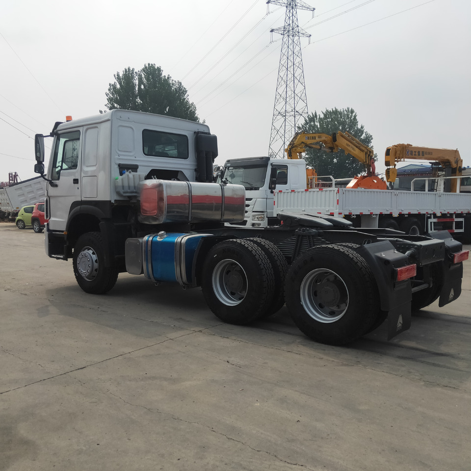 SINOTRUK HOWO - Тягач: фото 4 SINOTRUK HOWO - Тягач: фото 4