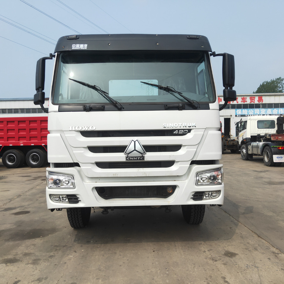 SINOTRUK HOWO - Тягач: фото 3 SINOTRUK HOWO - Тягач: фото 3
