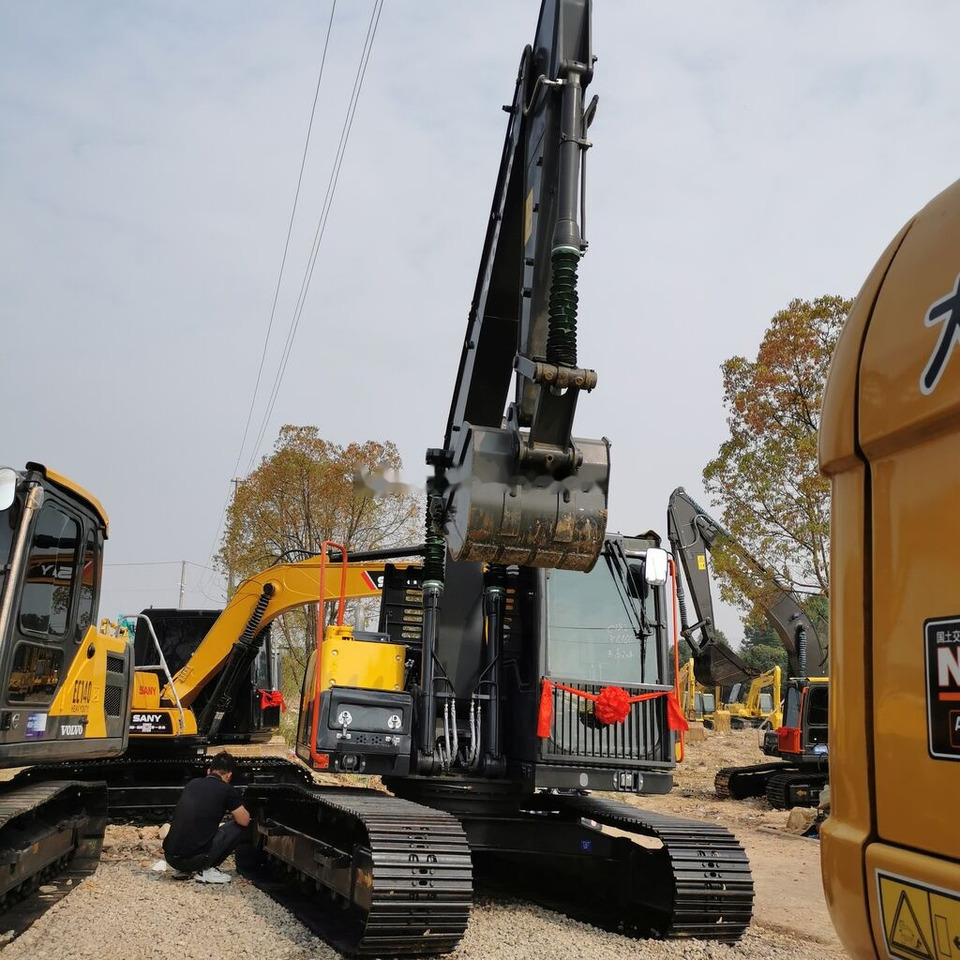 Volvo EC140 - Гусеничный экскаватор: фото 2 Volvo EC140 - Гусеничный экскаватор: фото 2