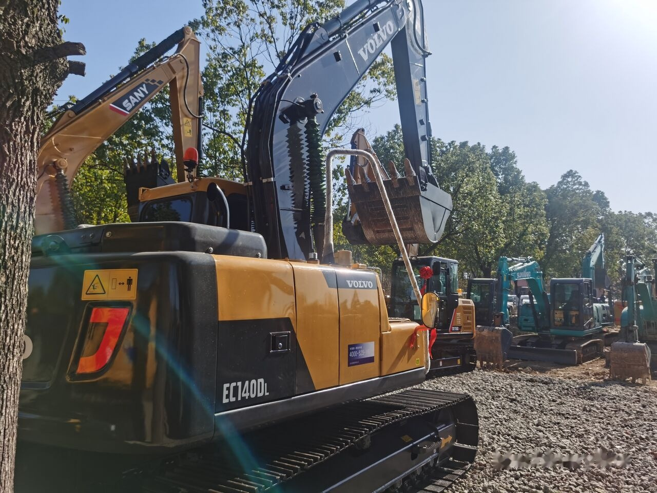 Гусеничный экскаватор Volvo EC140DL: фото 7