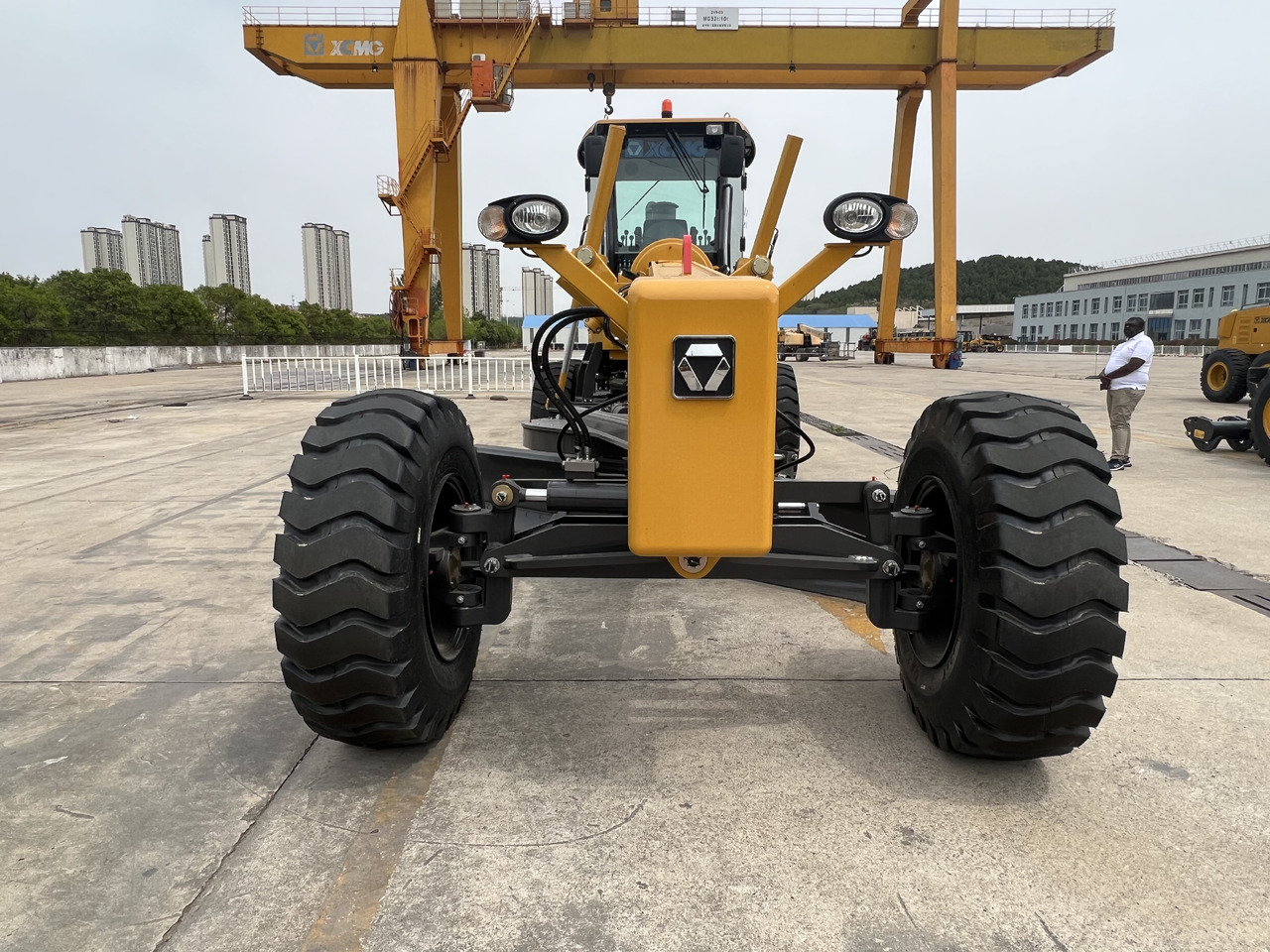 XCMG GR2153 - Грейдер: фото 2 XCMG GR2153 - Грейдер: фото 2