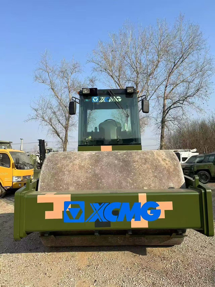 XCMG XS202J - Дорожный каток: фото 5 XCMG XS202J - Дорожный каток: фото 5