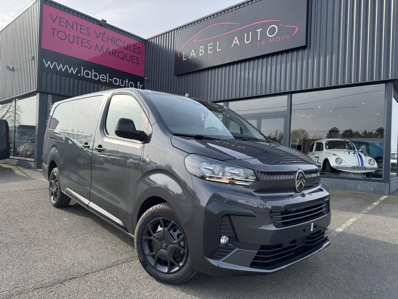 Citroen Jumpy 2 PLACES XL 2.0 BLUEHDI 180CH S&S PACK PREMIUM CONNECT EAT8 - Цельнометаллический фургон: фото 1 Citroen Jumpy 2 PLACES XL 2.0 BLUEHDI 180CH S&S PACK PREMIUM CONNECT EAT8 - Цельнометаллический фургон: фото 1