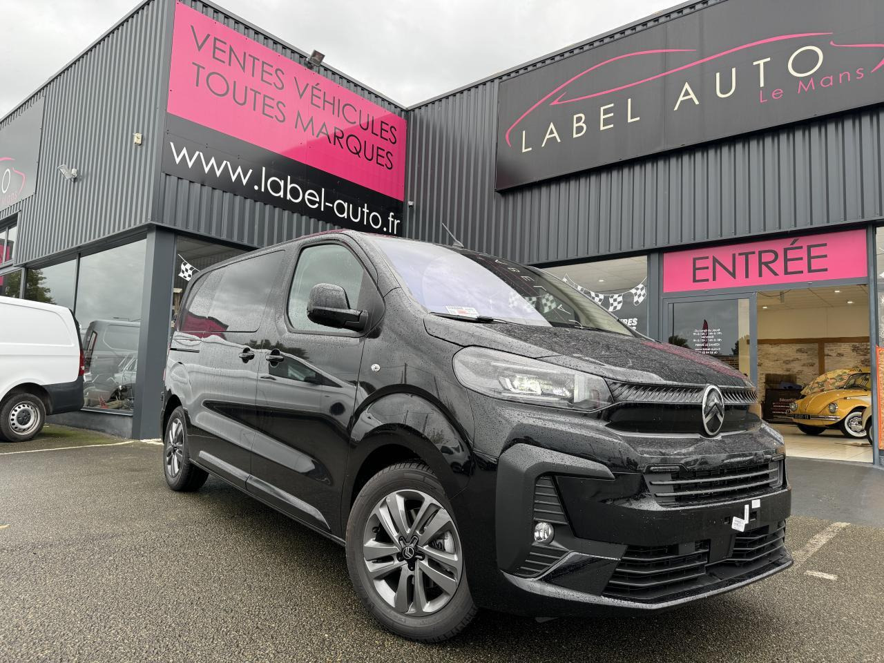 Citroen Jumpy M 2.0 BLUEHDI 180CH S&S CABINE APPROFONDIE FIXE EAT8 - Грузопассажирский фургон: фото 4 Citroen Jumpy M 2.0 BLUEHDI 180CH S&S CABINE APPROFONDIE FIXE EAT8 - Грузопассажирский фургон: фото 4