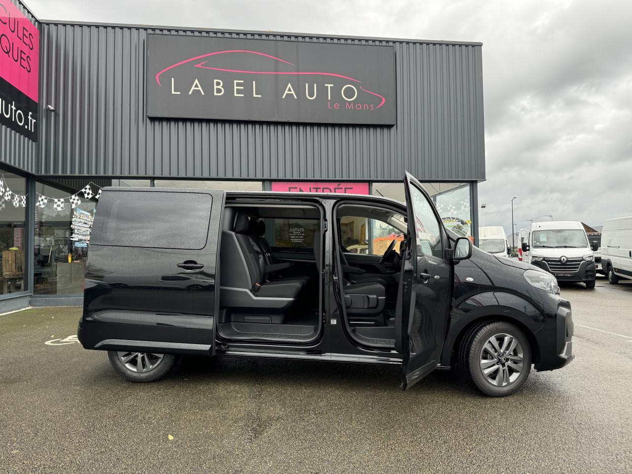 Citroen Jumpy M 2.0 BLUEHDI 180CH S&S CABINE APPROFONDIE FIXE EAT8 - Грузопассажирский фургон: фото 1 Citroen Jumpy M 2.0 BLUEHDI 180CH S&S CABINE APPROFONDIE FIXE EAT8 - Грузопассажирский фургон: фото 1