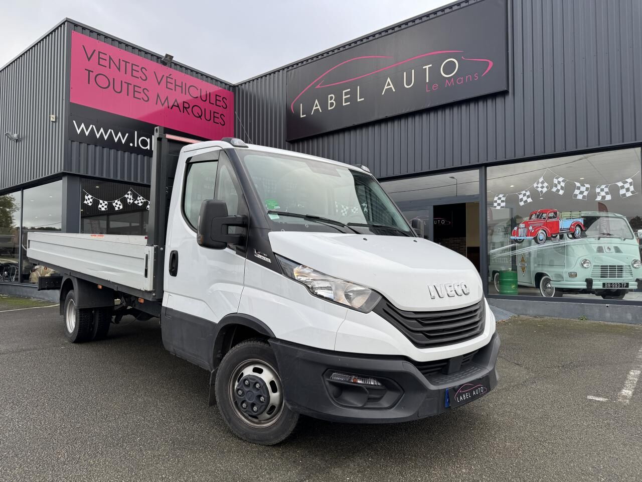 IVECO DAILY 35C16 3.0 160CH PLATEAU RIDELLES ROUES JUMELEES - Другая техника: фото 3 IVECO DAILY 35C16 3.0 160CH PLATEAU RIDELLES ROUES JUMELEES - Другая техника: фото 3