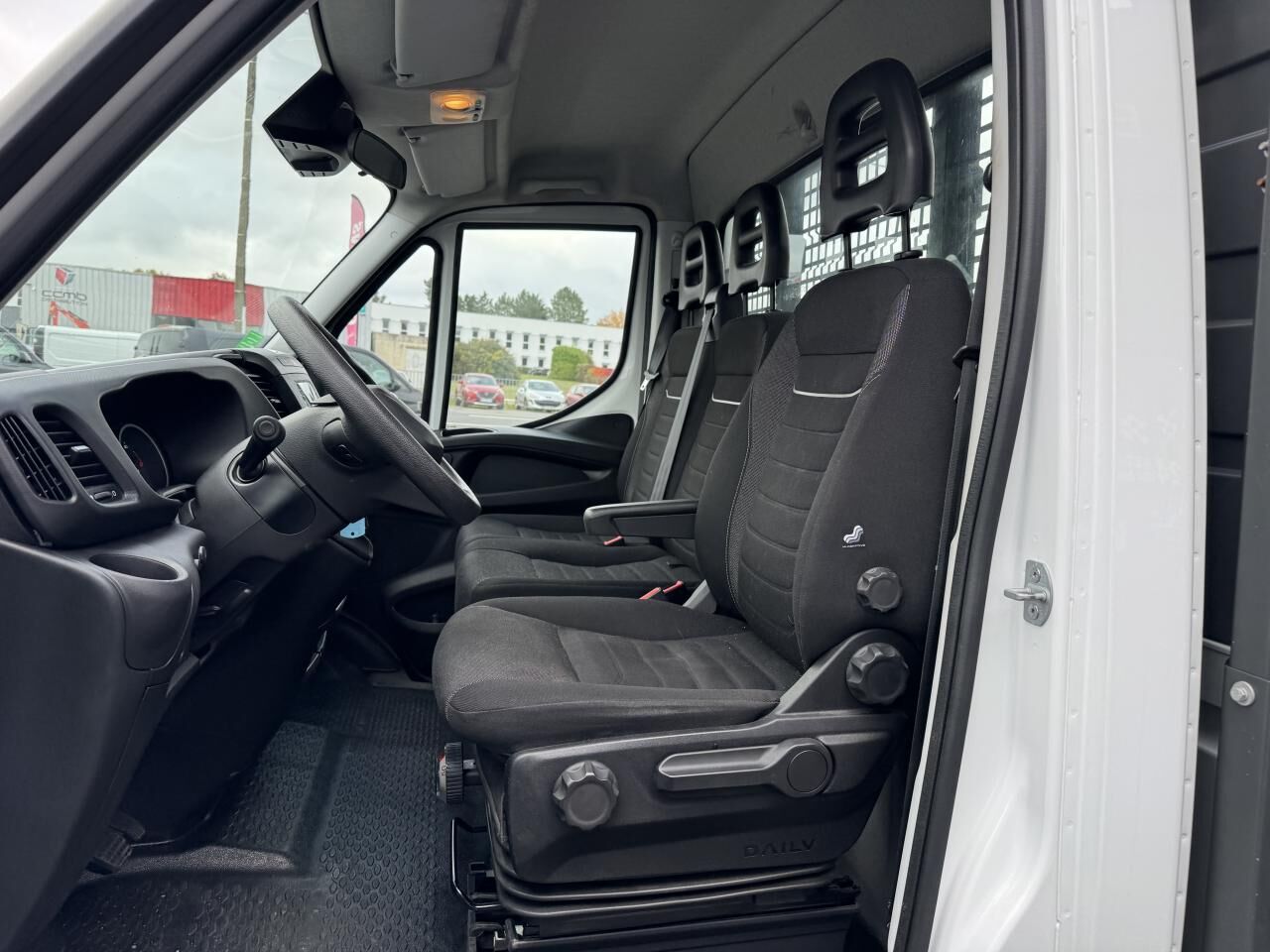 IVECO DAILY 35C16 3.0 160CH PLATEAU RIDELLES ROUES JUMELEES - Другая техника: фото 5 IVECO DAILY 35C16 3.0 160CH PLATEAU RIDELLES ROUES JUMELEES - Другая техника: фото 5