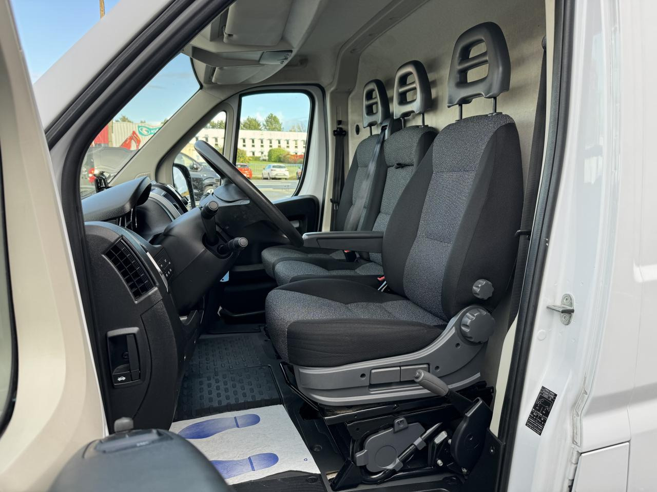 FIAT DUCATO 3T5 L3H2 2.2 HDI 140 CH BUSINESS - Цельнометаллический фургон: фото 5 FIAT DUCATO 3T5 L3H2 2.2 HDI 140 CH BUSINESS - Цельнометаллический фургон: фото 5