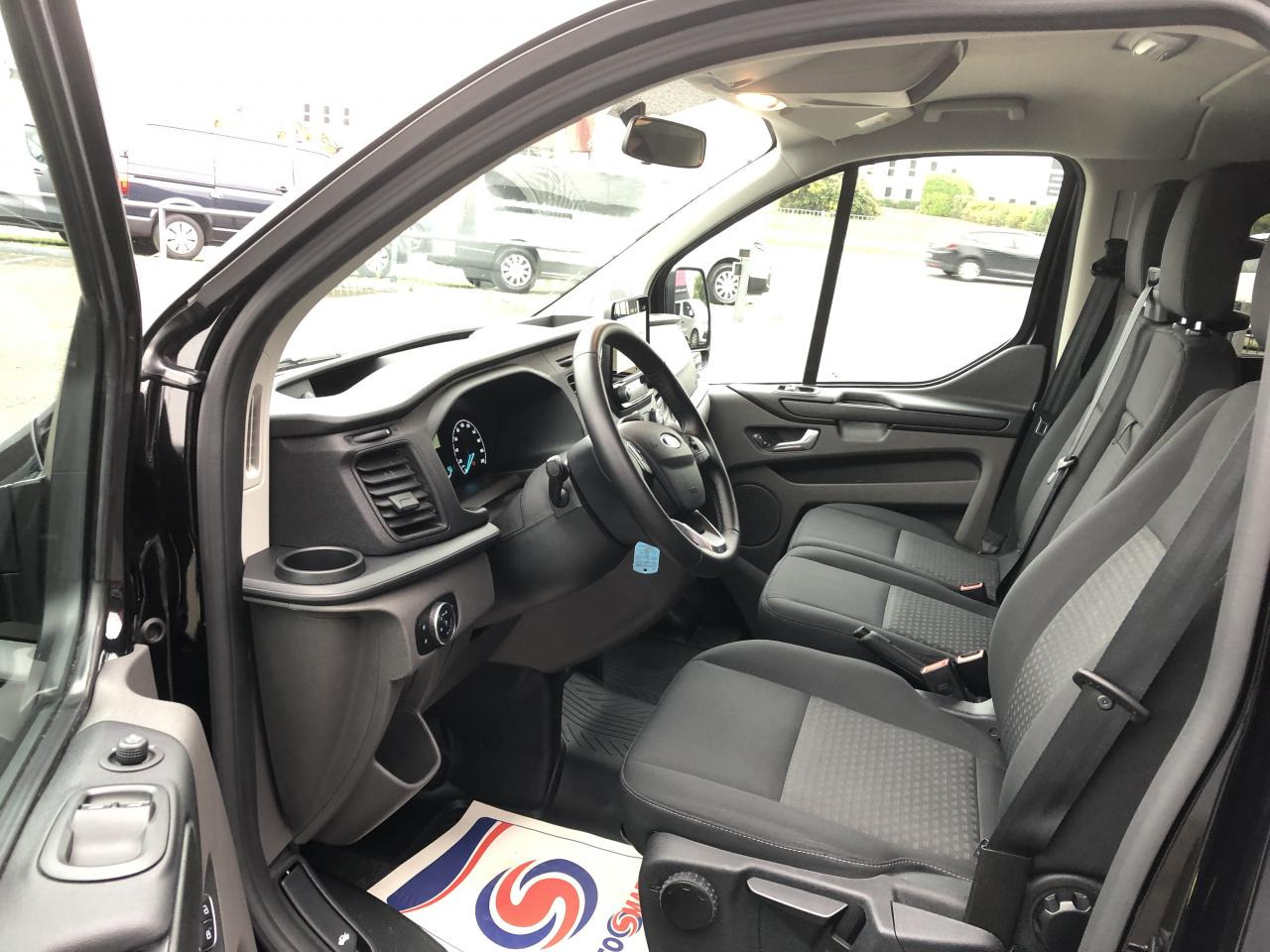 FORD transit custom kombi Transit Custom 2.0 EcoBlue 130 ch BVA S&S combi 9 places 320 L2H1 Trend Business - Пассажирский фургон: фото 3 FORD transit custom kombi Transit Custom 2.0 EcoBlue 130 ch BVA S&S combi 9 places 320 L2H1 Trend Business - Пассажирский фургон: фото 3