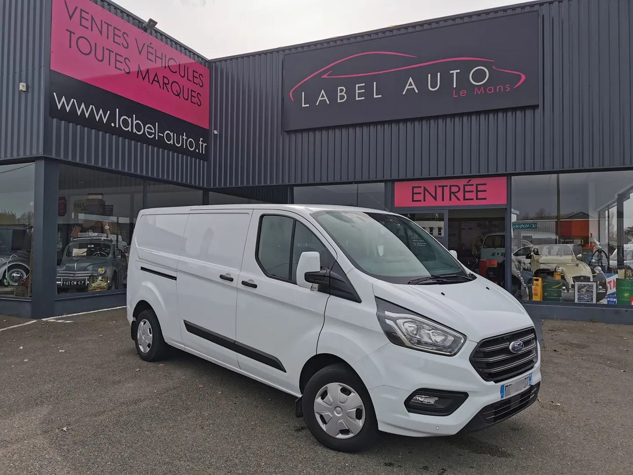 Ford Transit Custom 300 L2H1 2.0 ECOBLUE 130 HYBRID TREND BUSINESS - Цельнометаллический фургон: фото 1 Ford Transit Custom 300 L2H1 2.0 ECOBLUE 130 HYBRID TREND BUSINESS - Цельнометаллический фургон: фото 1