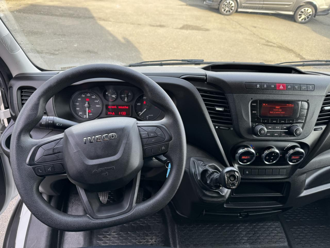 IVECO Daily 35C16 CAISSE HAYON 20M3 RJ 3.0L 160CH - Малотоннажный фургон: фото 4 IVECO Daily 35C16 CAISSE HAYON 20M3 RJ 3.0L 160CH - Малотоннажный фургон: фото 4