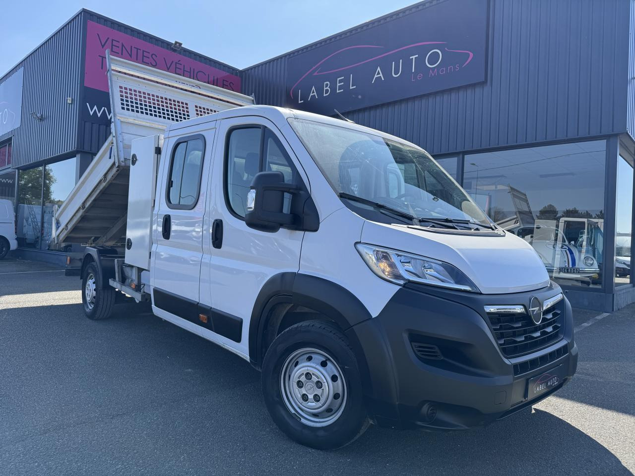 OPEL MOVANO 3T5 BENNE + COFFRE DOUBLE CABINE 6PLACES 2.2 HDI 165CH - Малотоннажный самосвал: фото 2 OPEL MOVANO 3T5 BENNE + COFFRE DOUBLE CABINE 6PLACES 2.2 HDI 165CH - Малотоннажный самосвал: фото 2