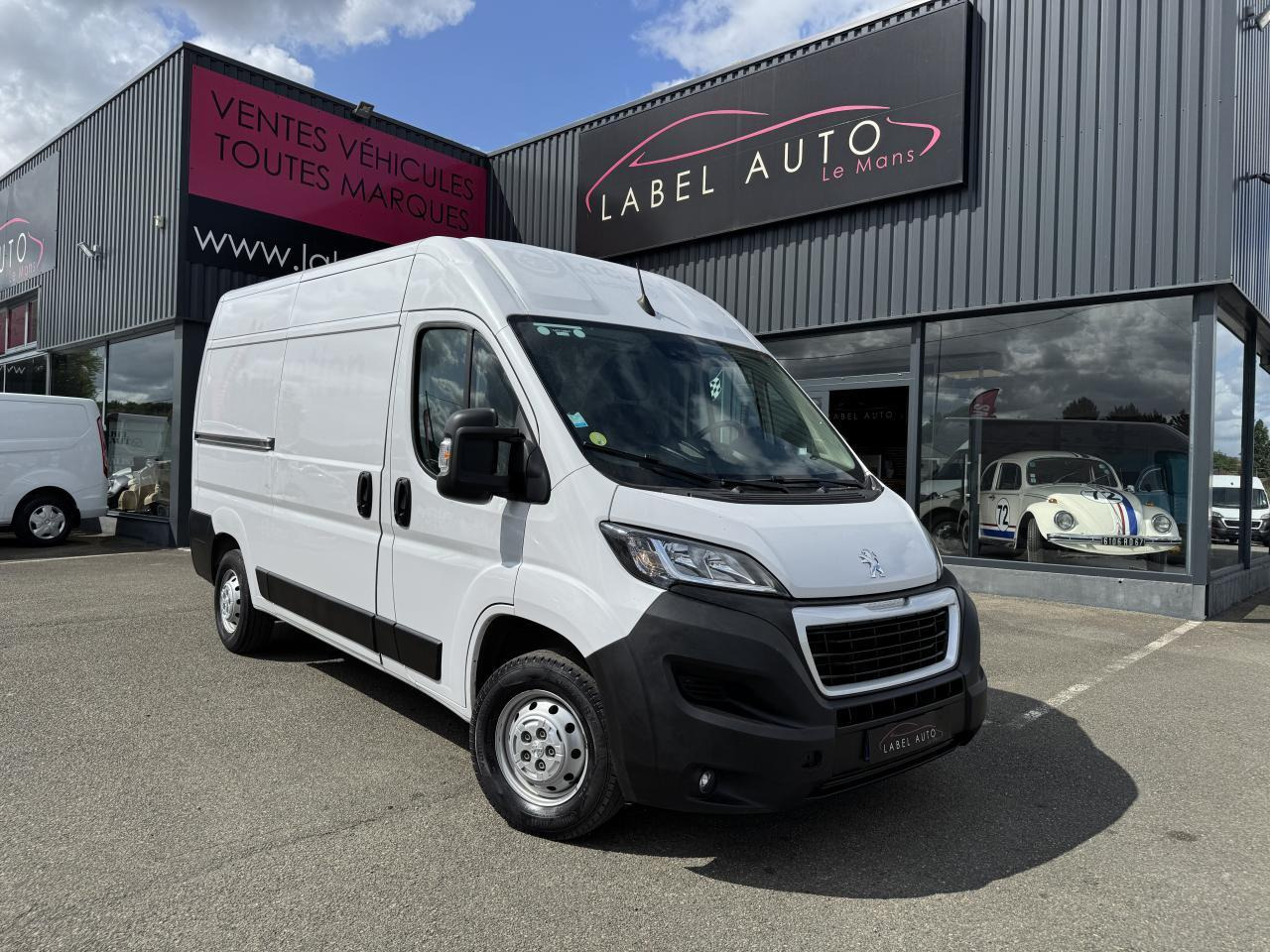 Peugeot Boxer 333 L2H2 2.2 BLUEHDI S&S 140CH ASPHALT - Цельнометаллический фургон: фото 1 Peugeot Boxer 333 L2H2 2.2 BLUEHDI S&S 140CH ASPHALT - Цельнометаллический фургон: фото 1