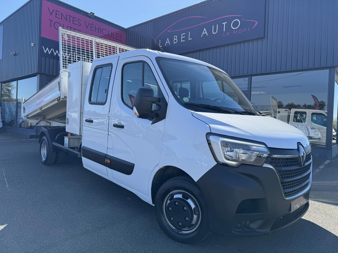 RENAULT MASTER 3T5 BENNE + COFFRE RJ DOUBLE CABINE 6 PL 2.3 DCI 130 CH CONFORT - Малотоннажный самосвал: фото 2 RENAULT MASTER 3T5 BENNE + COFFRE RJ DOUBLE CABINE 6 PL 2.3 DCI 130 CH CONFORT - Малотоннажный самосвал: фото 2