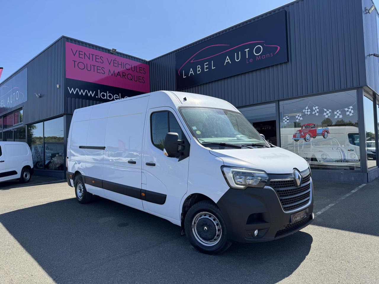 Цельнометаллический фургон Renault Master F3500 L3H2 2.3 DCI 135CH CONFORT EURO6: фото 1