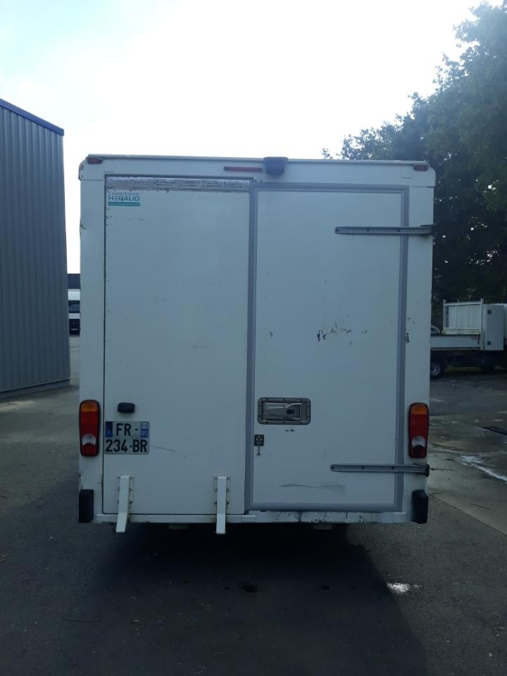 Renault Master 145.35 PC Caisse Blanchisserie - Малотоннажный фургон: фото 5 Renault Master 145.35 PC Caisse Blanchisserie - Малотоннажный фургон: фото 5