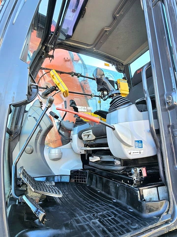 Гусеничный экскаватор Hitachi ZX 135 US-6: фото 31