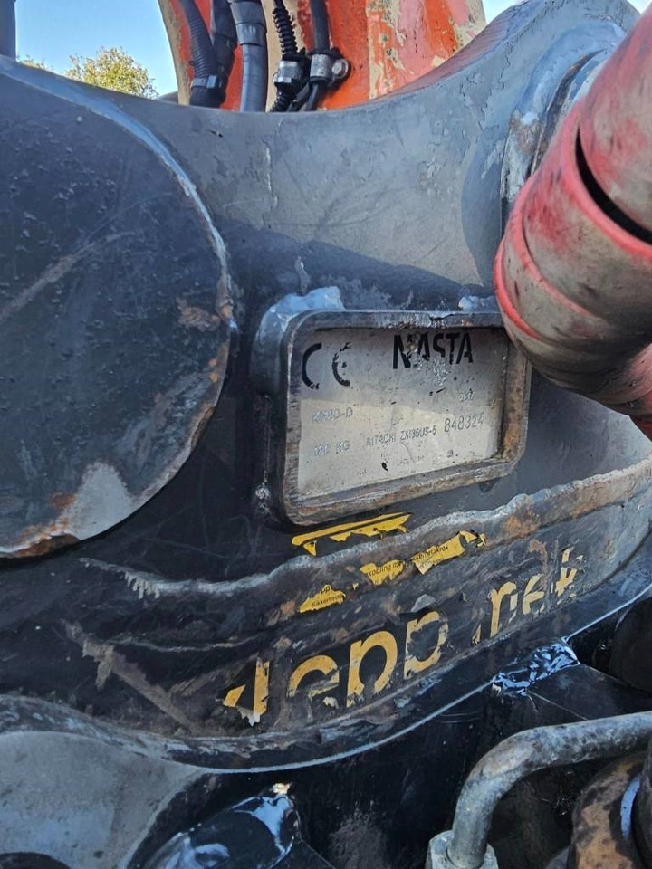 Гусеничный экскаватор Hitachi ZX 135 US-6: фото 18