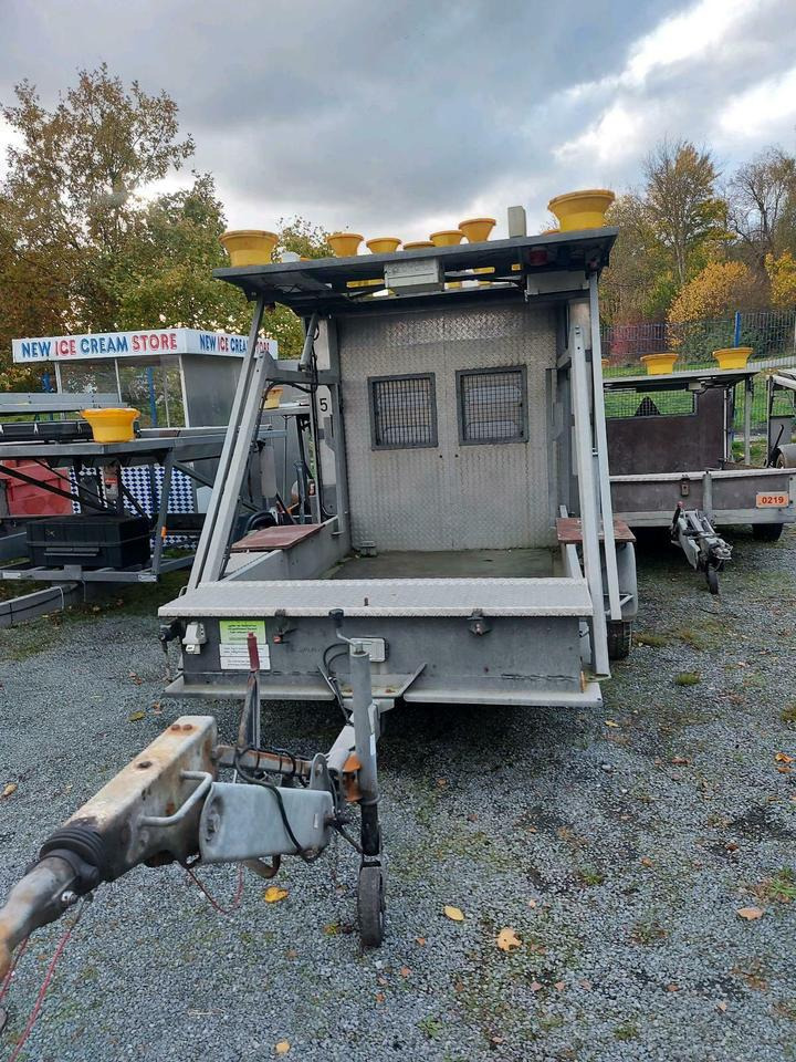 Mersch Absperrtafel Verkehrssicherungsanhänger Leittafel Nissen - Прицеп: фото 4 Mersch Absperrtafel Verkehrssicherungsanhänger Leittafel Nissen - Прицеп: фото 4