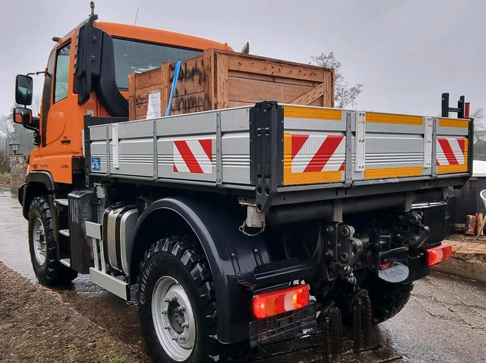Unimog 405 U318 EAS 640-Betriebsstunden Mercedes-Benz 318 323 327 Automatik Euro6 - Грузовик бортовой/ Платформа, Коммунальная/ Специальная техника: фото 4 Unimog 405 U318 EAS 640-Betriebsstunden Mercedes-Benz 318 323 327 Automatik Euro6 - Грузовик бортовой/ Платформа, Коммунальная/ Специальная техника: фото 4