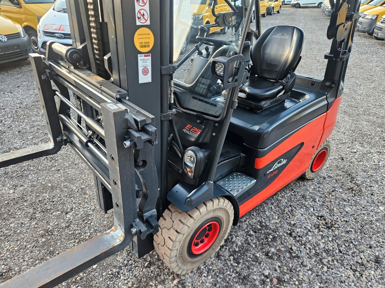 Электропогрузчик Linde E25 R Roadster , 6.880mm Hubhöhe, StVZO hydr. Zi: фото 8