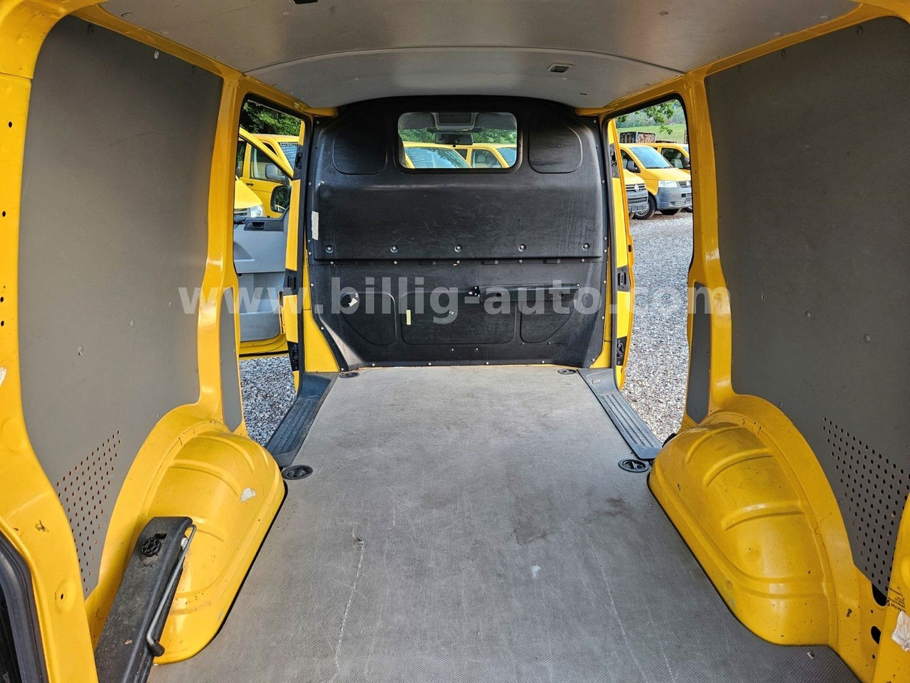 Volkswagen T5 Transporter 2.0TDI *2xSchiebetüre*Scheckheft - Легковой фургон: фото 3 Volkswagen T5 Transporter 2.0TDI *2xSchiebetüre*Scheckheft - Легковой фургон: фото 3