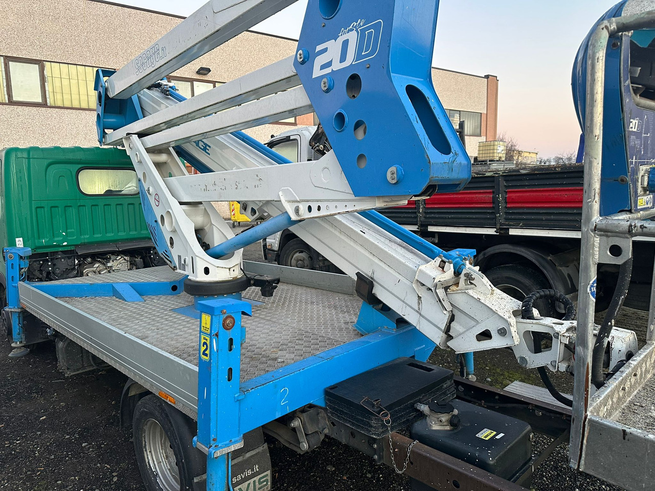 Socage 20D - Грузовик с подъемником: фото 3 Socage 20D - Грузовик с подъемником: фото 3