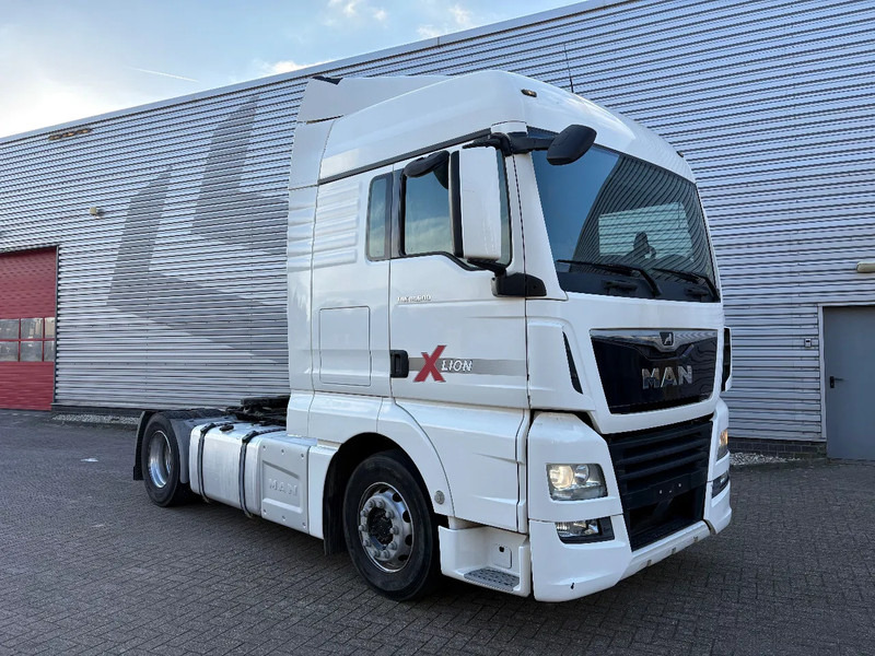MAN TGX 18.500 4x2 / YEAR 2019 / RETARDER / - Тягач: фото 1 MAN TGX 18.500 4x2 / YEAR 2019 / RETARDER / - Тягач: фото 1