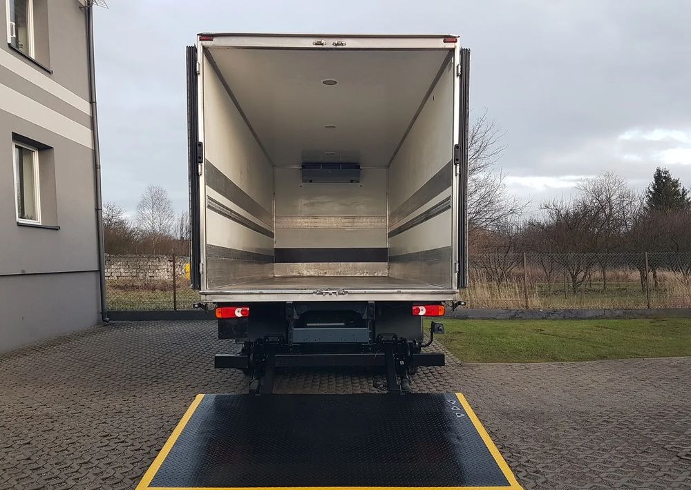DAF 16T LF 230 WINDA CHŁODNIA 16EP 6,58x2,48x2,38 KLIMA IZOTERMA MROŹNIA - Рефрижератор: фото 5 DAF 16T LF 230 WINDA CHŁODNIA 16EP 6,58x2,48x2,38 KLIMA IZOTERMA MROŹNIA - Рефрижератор: фото 5