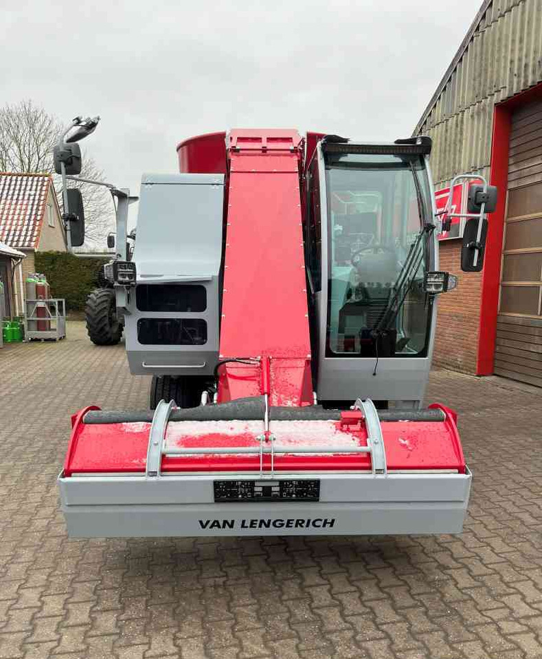 BVL BVL van Lengerich V-MIX Drive Maximus Plus 17.1 LS zelfrijdende - Кормораздатчик: фото 4 BVL BVL van Lengerich V-MIX Drive Maximus Plus 17.1 LS zelfrijdende - Кормораздатчик: фото 4